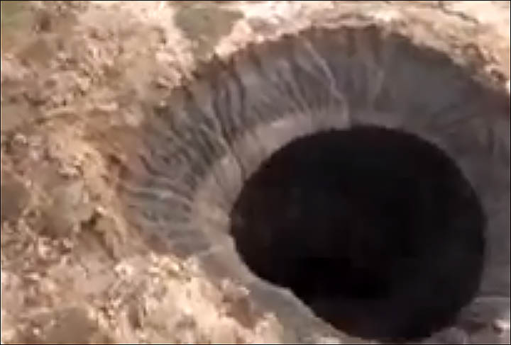 Large Crater Appears At The End Of The World Siberia